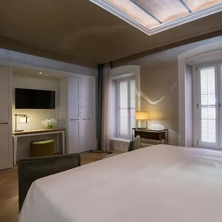 10 Karakoy-2