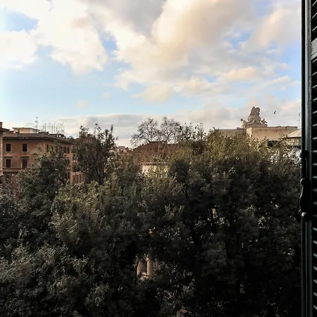 Central Domus Roma-3