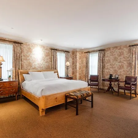 Hotel Le St. James Montreal-3