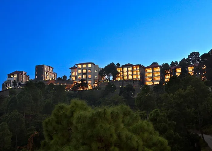 Ping Pong hotel: Fortune Select Forest Hill, Kasauli - Member Itc Hotels' Group