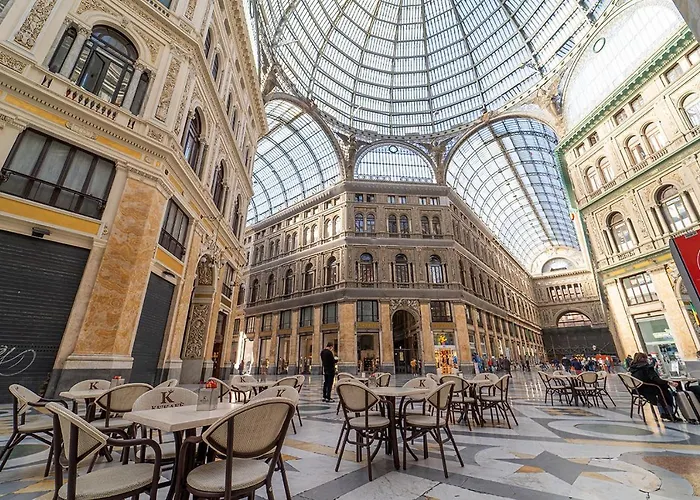 Le 4 Stagioni Dante H Centro, By Clapa Group