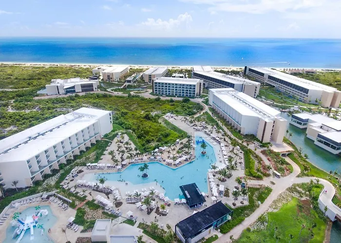 Grand Palladium Select Costa Mujeres