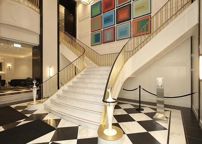 Apart hotel: Stylish Downtown Toronto Residential Hotel