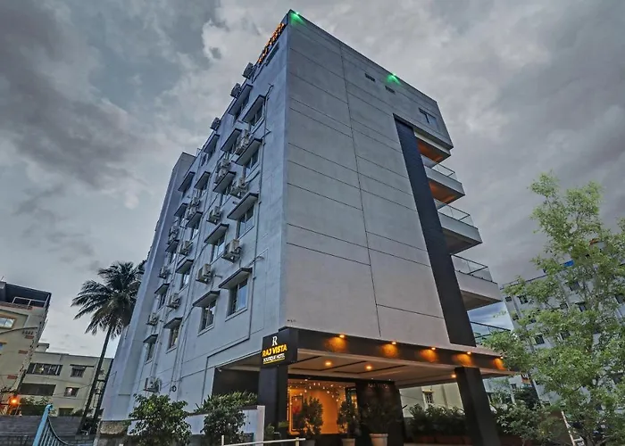 Hotel: Treebo Premium Raj Vista Global Village