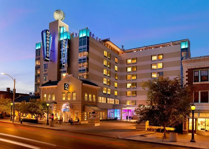 Golf hotel: The Moonrise Hotel