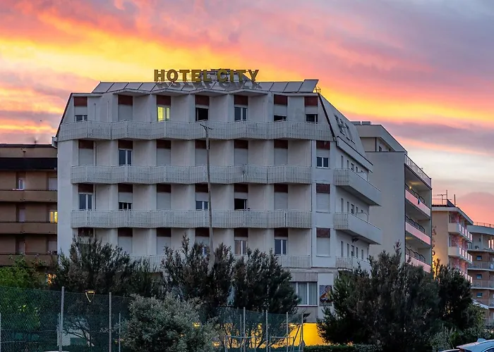 Hotel con tennis: Hotel City