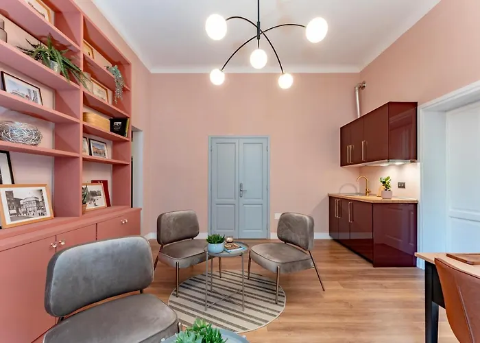 Luxury hotel only: Terra Artis Guest House