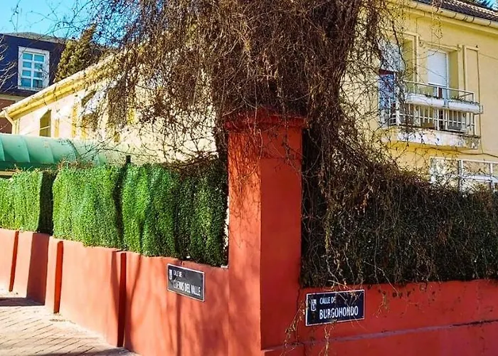  Hostal Aravaca Garden