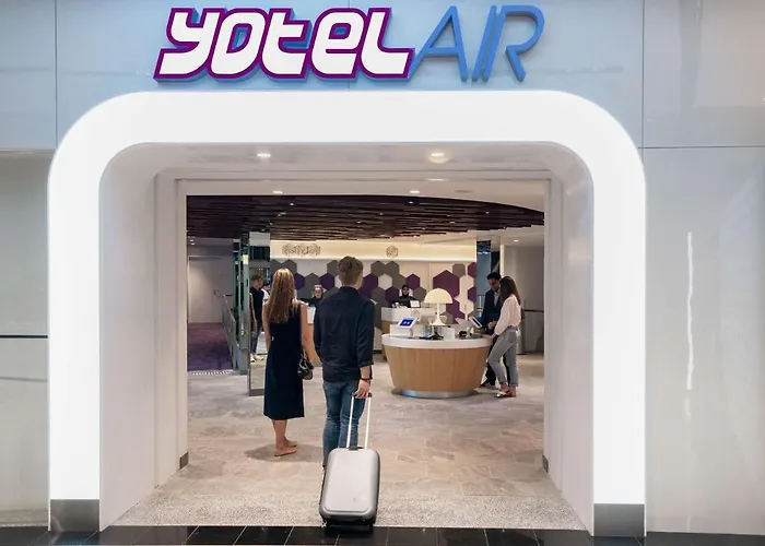 Hôtel 4 étoiles: Yotelair Singapore Changi Airport Landside