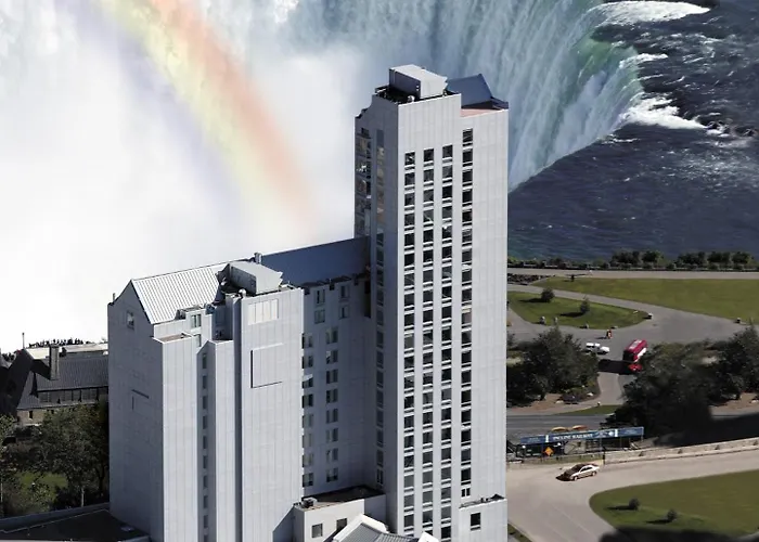 Oakes Overlooking The Falls