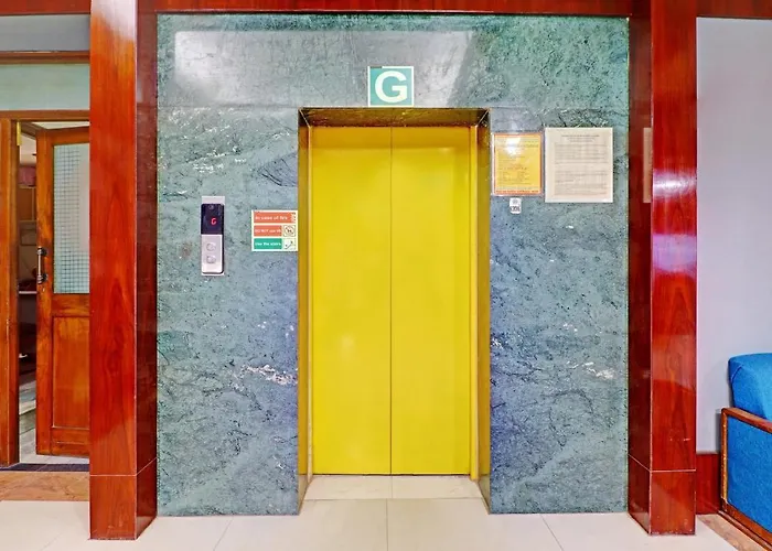 Hotel: Treebo Trend Kaant Palace Fatehabad Road