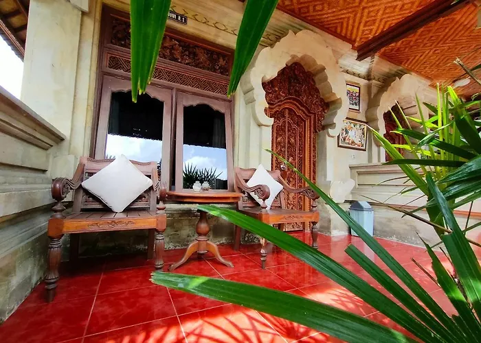 Beach hotel: Tungeh Inn