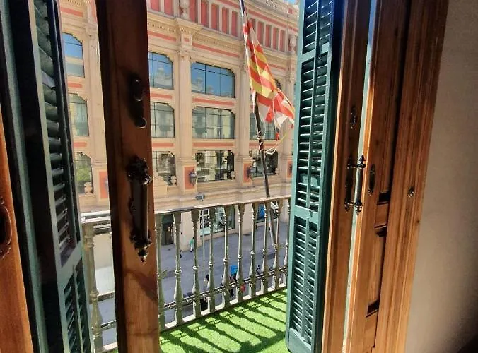  Hostal Lausanne