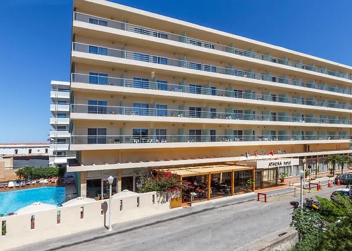 Central hotel: Athena Hotel