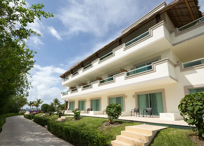 Bluebay Grand Esmeralda