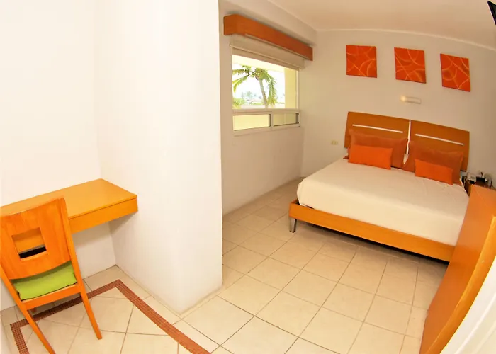 Camino Real Manzanillo