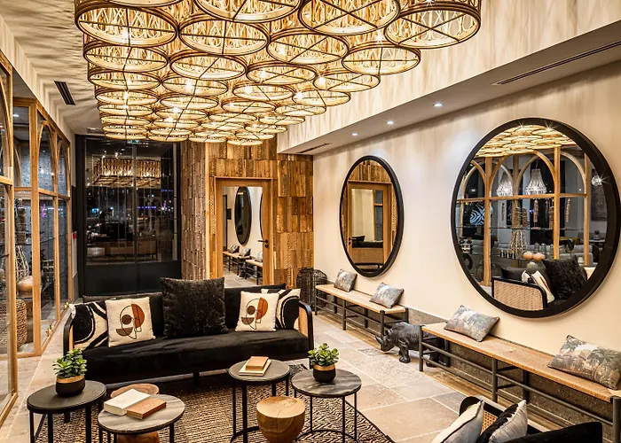 Hotels With Four Stars Maisons Du Monde & Suites - Marseille Vieux Port