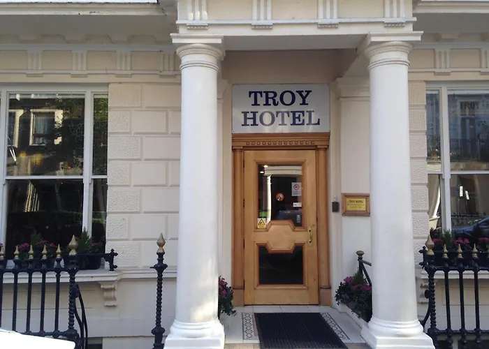 Hotel 3 estrelas: Troy Hotel