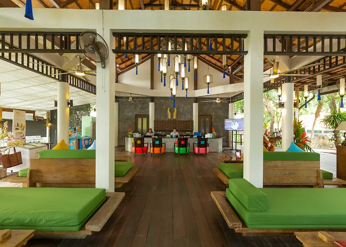 Family Hotel: Secret Cliff Villa