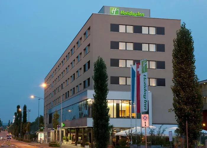 Hotel with Tennis: Holiday Inn Zuerich Messe By Ihg