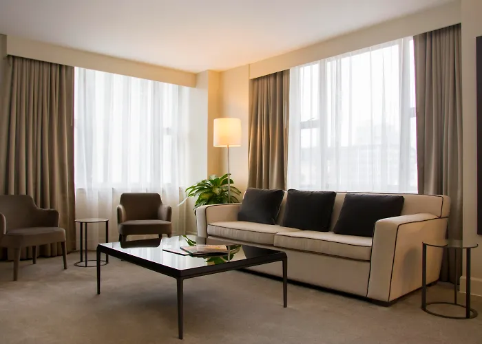 Hotel: The Benson Portland, Curio Collection By Hilton