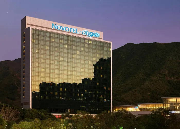 Hotel with view: Novotel Citygate Hong Kong