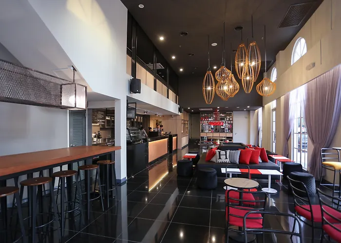 3 star hotels Avenue J , Central Market
