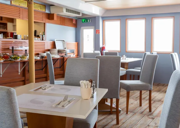Grand Jules - Boat Hotel