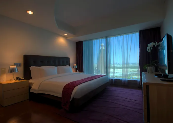 Pet Friendly hotel: Jumeirah Living World Trade Centre Dubai