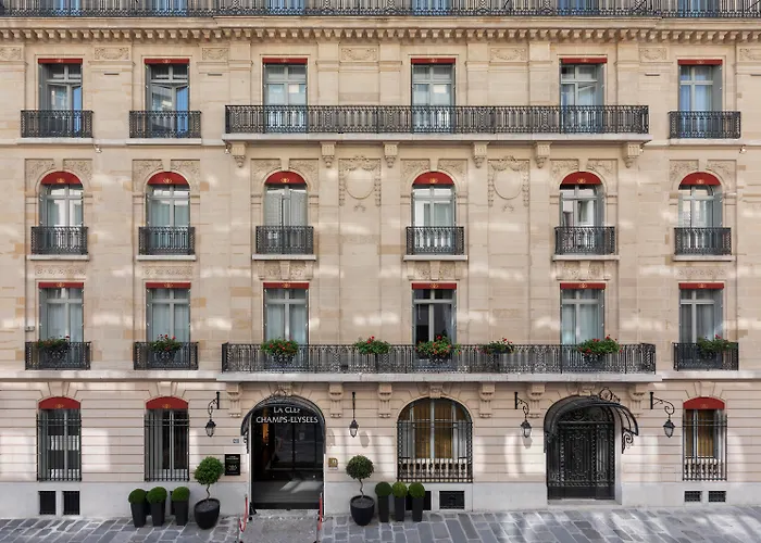 La Clef Champs-Elysees Paris By The Crest Collection