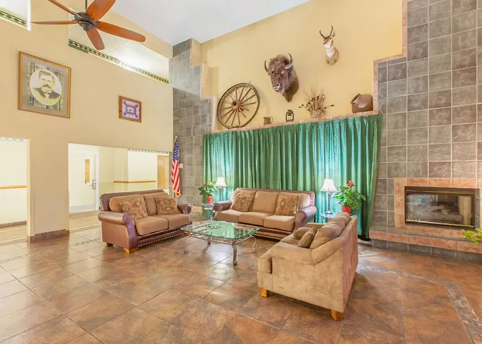 Cheap hotel: Ramada By Wyndham Williams/Grand Canyon Area