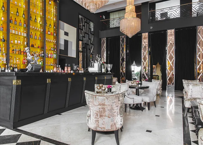In Luxury hotels Le Casablanca