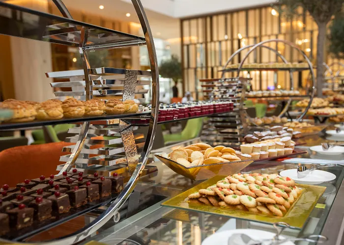 Grand Cosmopolitan Hotel