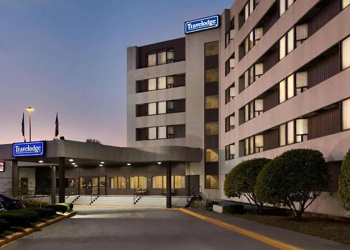 Travelodge By Wyndham East