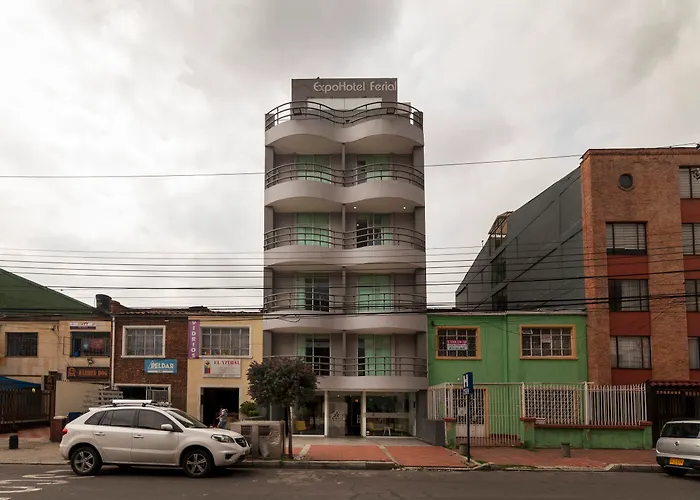 Ping Pong hotel: Hotel Expo Hotel Ferial