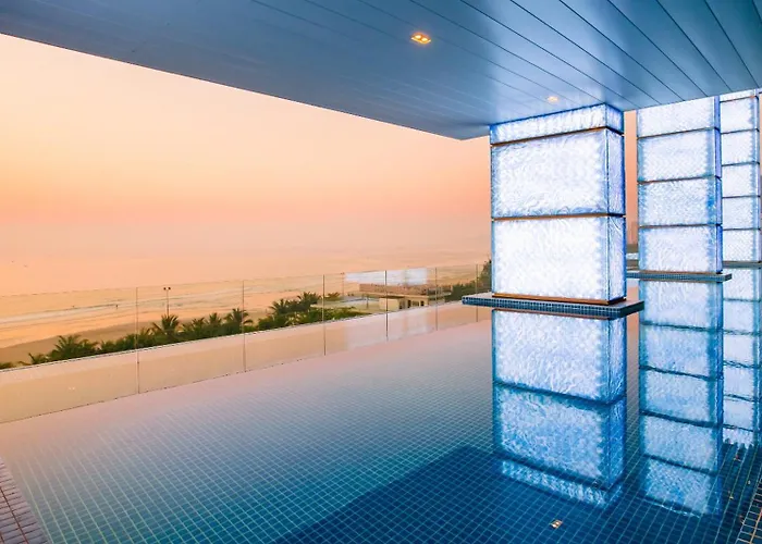 Hotel with view: Prince Hotel Da Nang