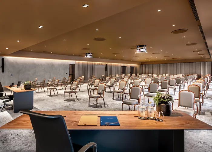 Forte De Gaia, Autograph Collection