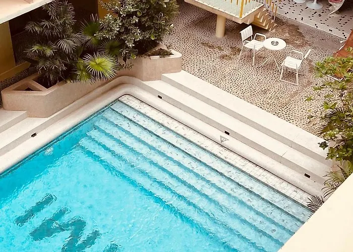 Boutique hotel only: Miami Hotel Bangkok