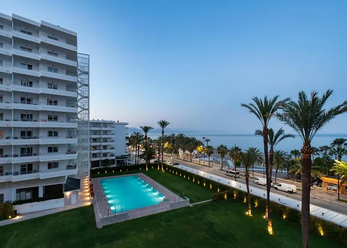 Self Catering: Hotel Apartamentos Bajondillo