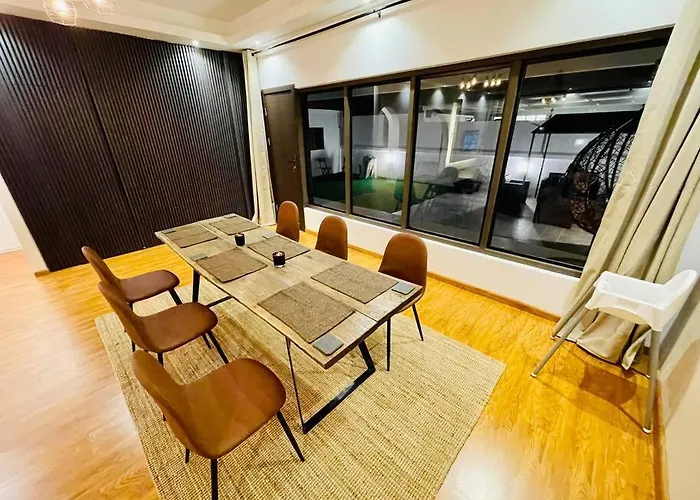 Villa: The Villa Dubai