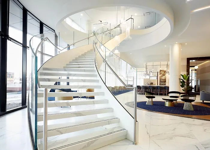Hotels Close to Airport Courtyard Montreal Midtown