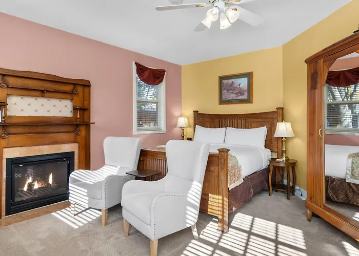 Resort: Hennessey House Bed And Breakfast