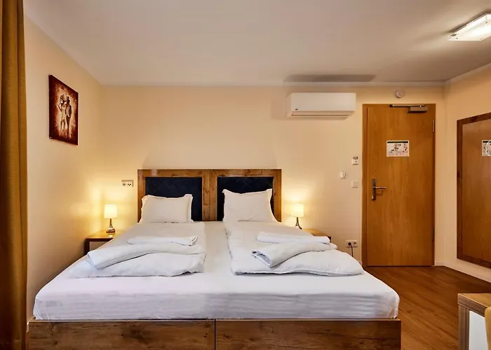 Cheap hotels Isha