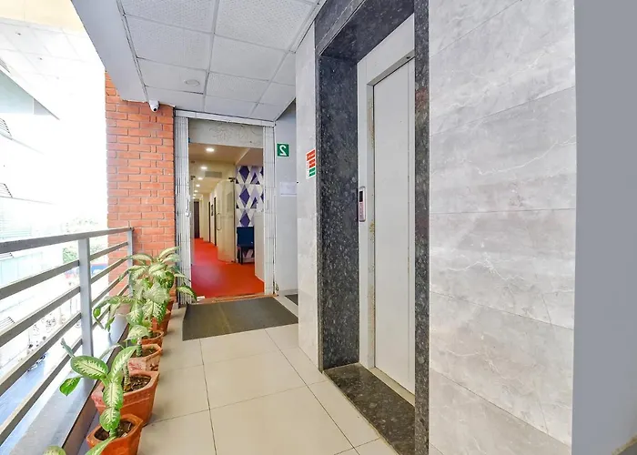 Cheap hotel: Fabhotel Infinity