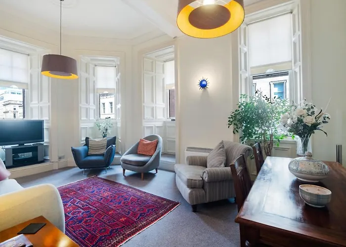 Vacation rental: West George Street Apartment