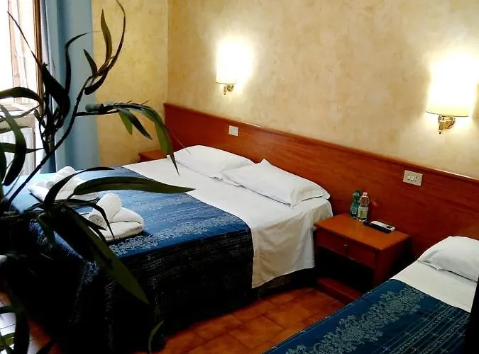 Hotel con golf: Hotel Ferrari