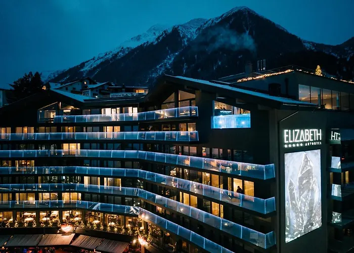  Elizabeth Arthotel Adults Only