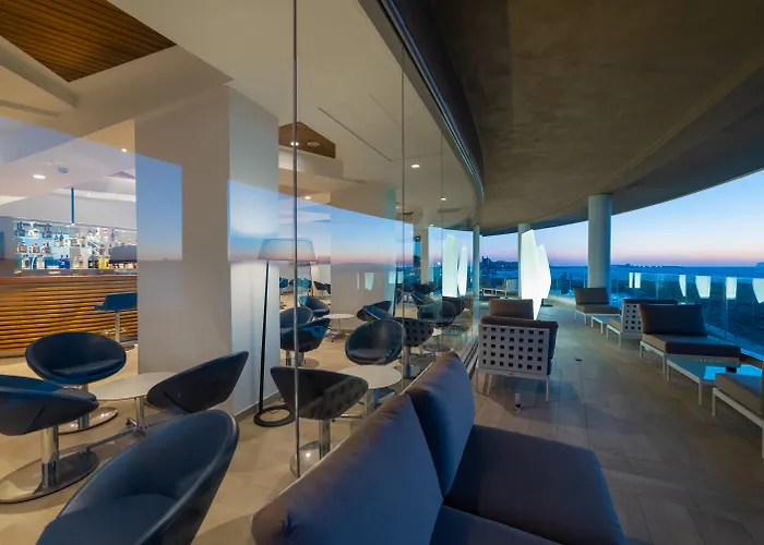 Hôtel avec vue: Ramla Bay Resort