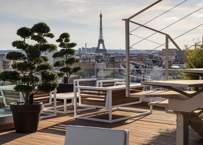 Luxury hotel only: Hotel Bowmann