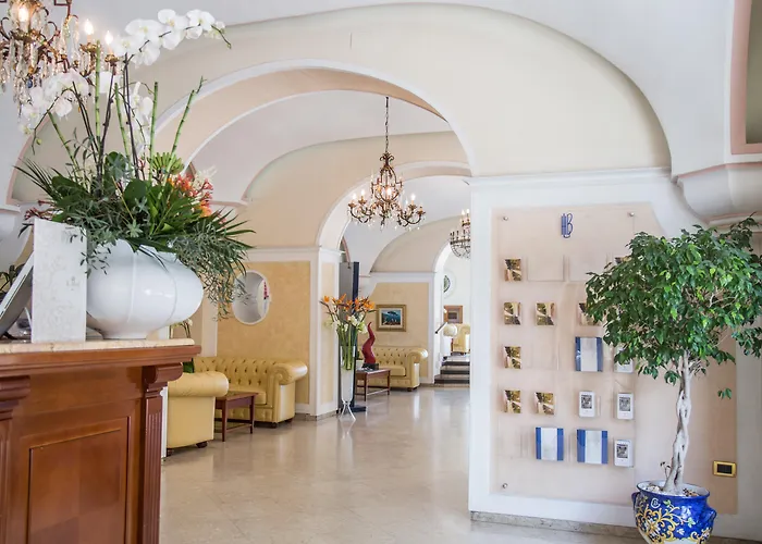 Hotel di lusso: Lloyd'S Baia Hotel